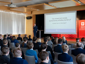 20260416110200 Small