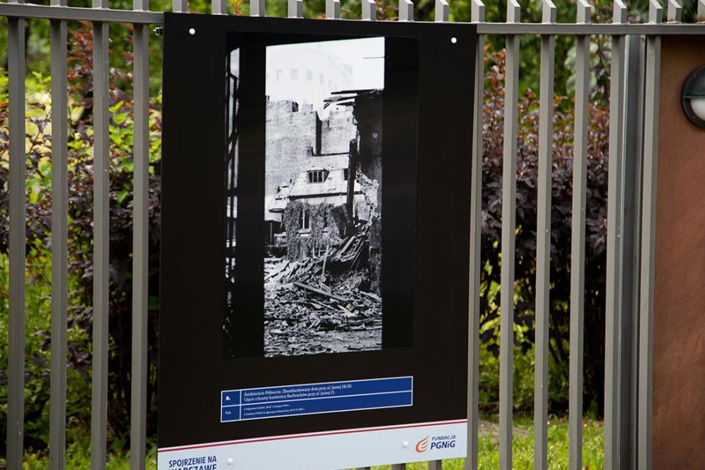 Wystawa planszowa „Spojrzenie na Warszawę”